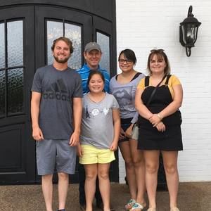 Meet your Posher, Regina